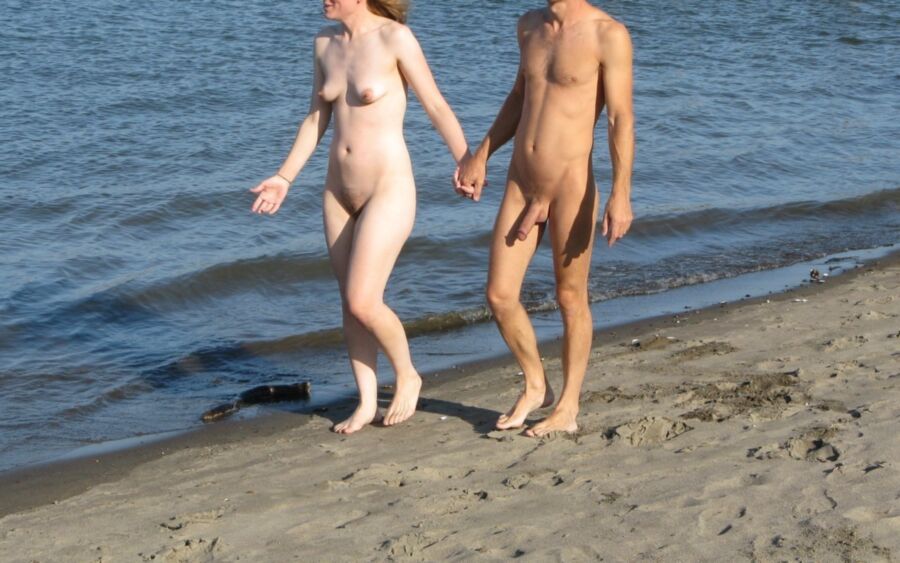Free porn pics of beach nudes 4 of 117 pics