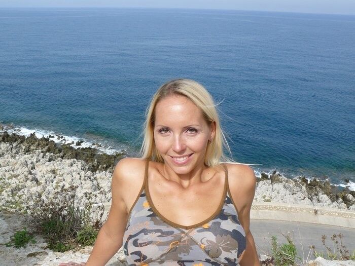 Free porn pics of Czech MILF on vacations  1 of 29 pics