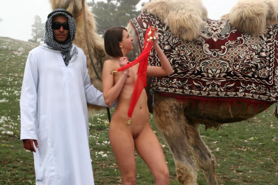 Free porn pics of Lucky Camel 2 of 20 pics