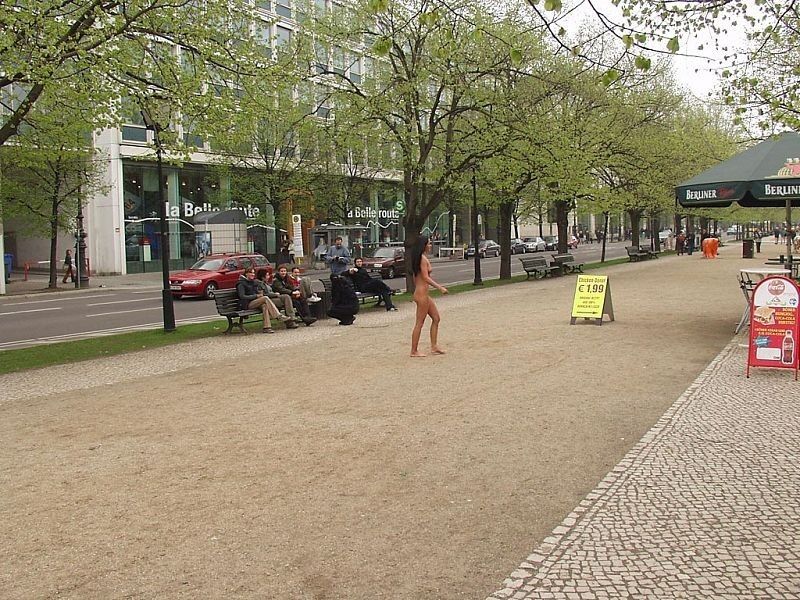 Free porn pics of jill nude in public 4 of 250 pics