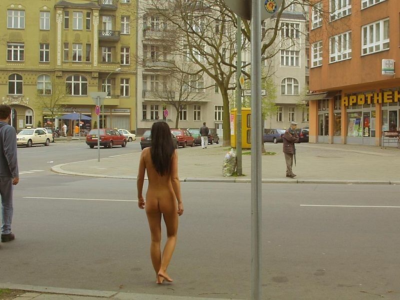 Free porn pics of jill nude in public 3 of 250 pics
