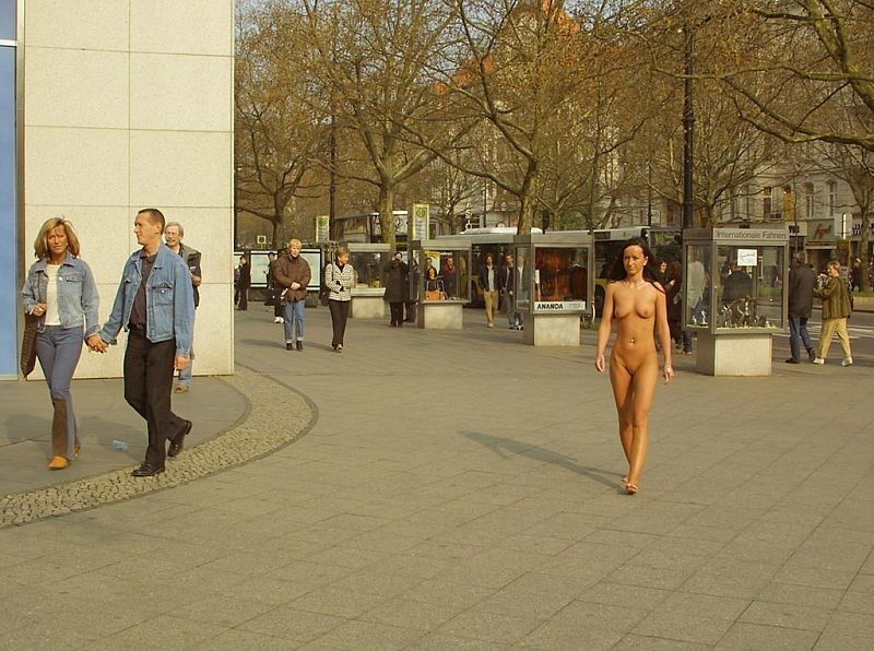 Free porn pics of jill nude in public 17 of 250 pics