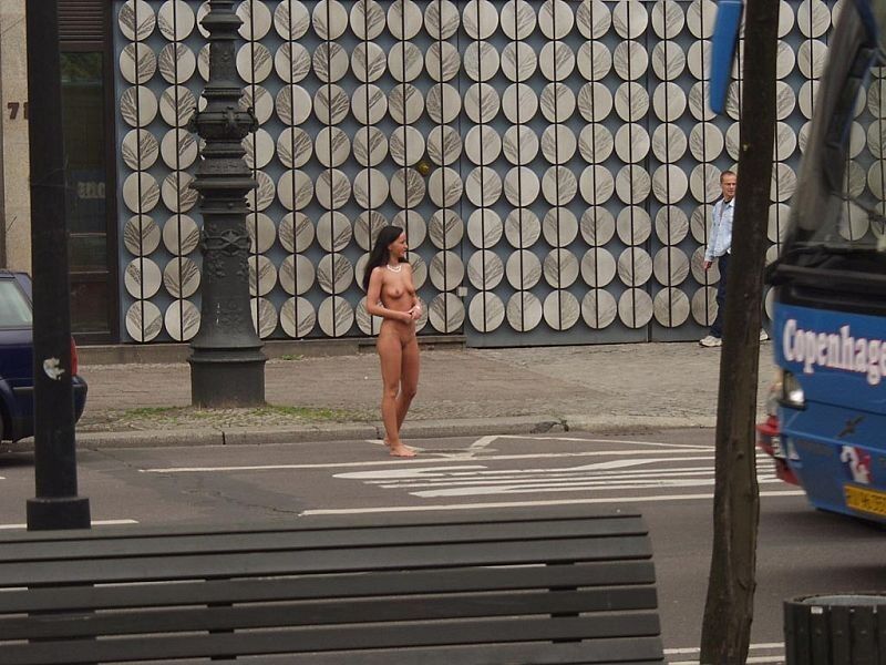 Free porn pics of jill nude in public 21 of 250 pics
