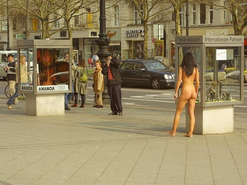 Free porn pics of jill nude in public 12 of 250 pics