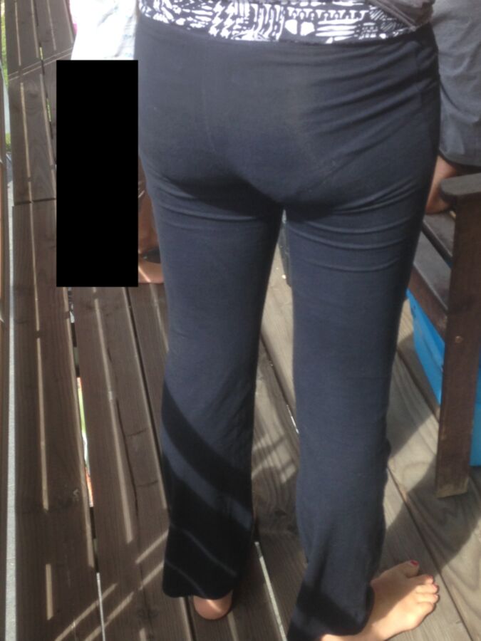 Free porn pics of some new pics from my pregnant wife in yoga pants 7 of 19 pics