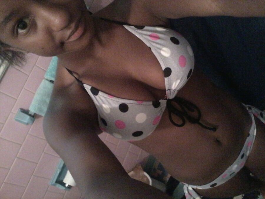 Free porn pics of Cute young black teen w/ awesome boobs! 11 of 26 pics