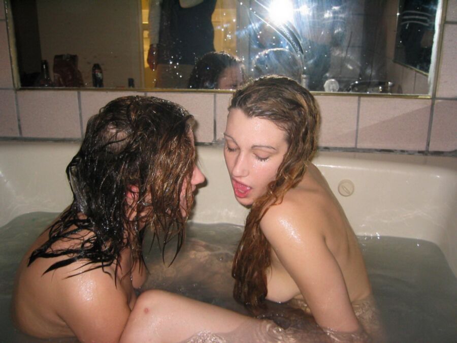 Free porn pics of GIRLS  FUN AT BATH 19 of 75 pics