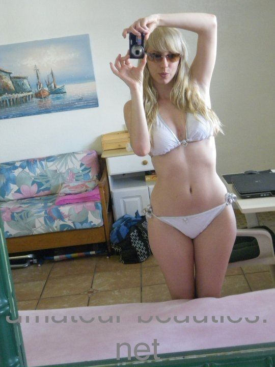 Free porn pics of busty blonde takes selfshots 21 of 69 pics
