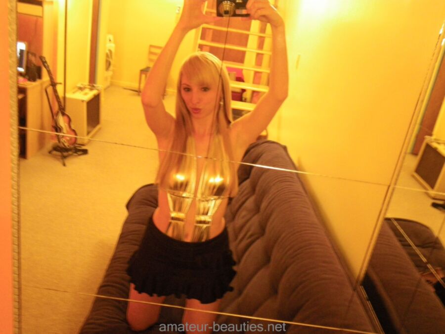 Free porn pics of busty blonde takes selfshots 13 of 69 pics