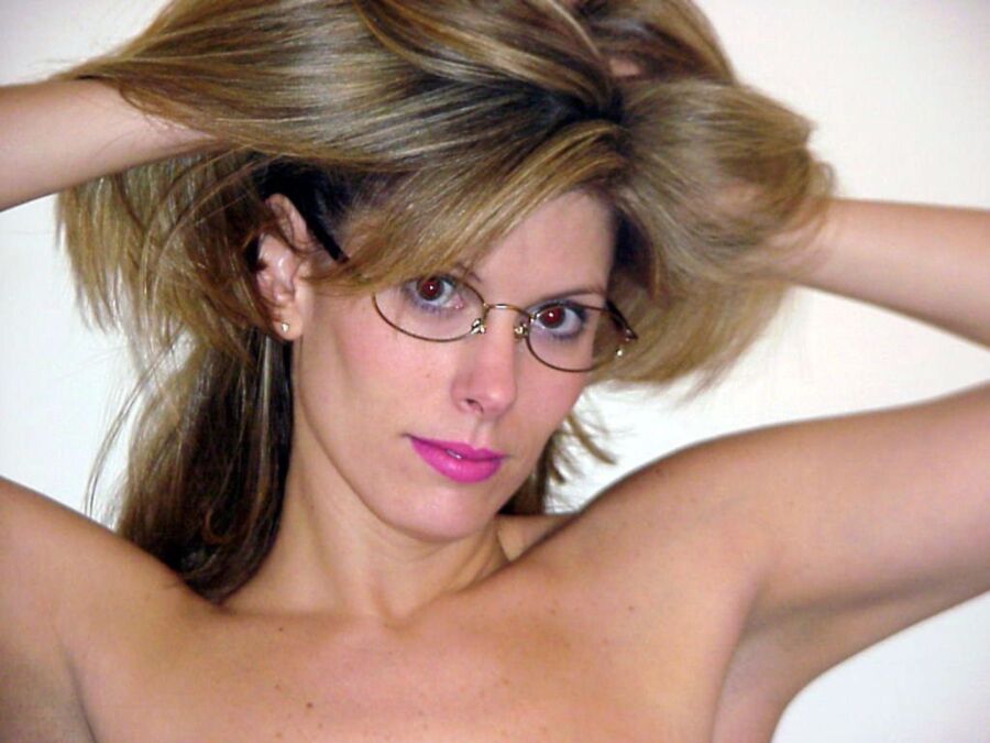 Free porn pics of Samantha Hot Blonde Milf 5 of 120 pics