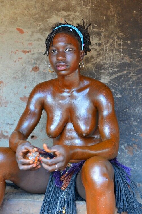 Consider, that Nude tribe young girl theme Nude tribe young girl good