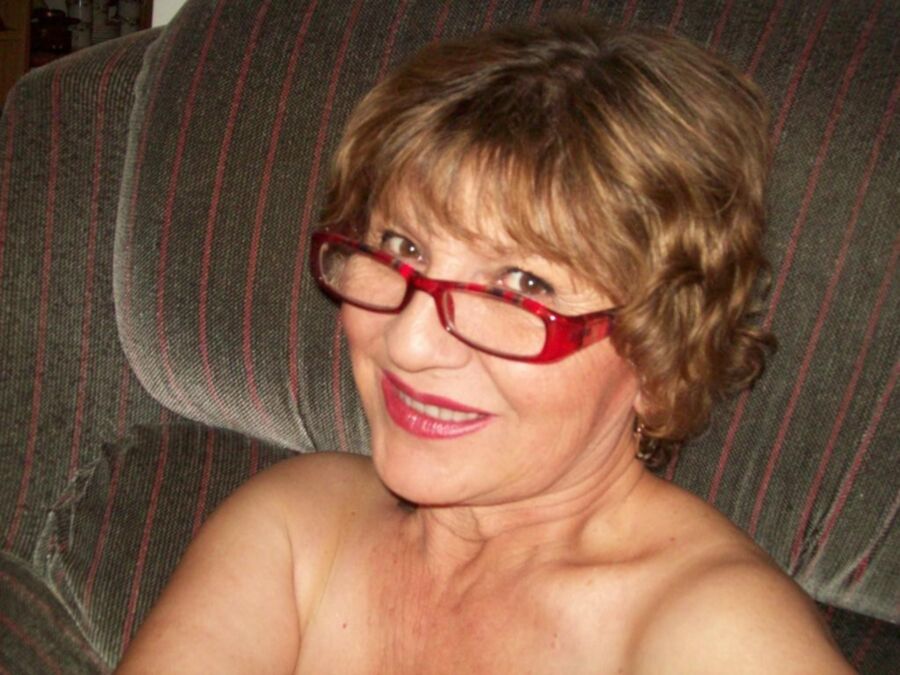 Free porn pics of Granny in recliner 5 of 18 pics