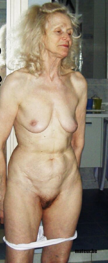 Free porn pics of Granny Josée : new pics 10 of 26 pics