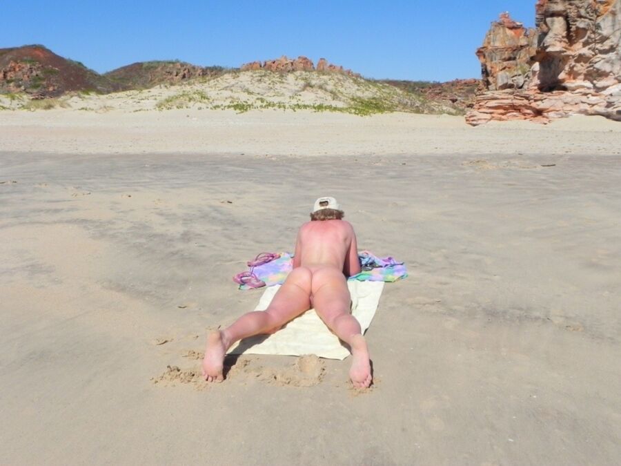 Free porn pics of Wife naked on the beach 12 of 13 pics