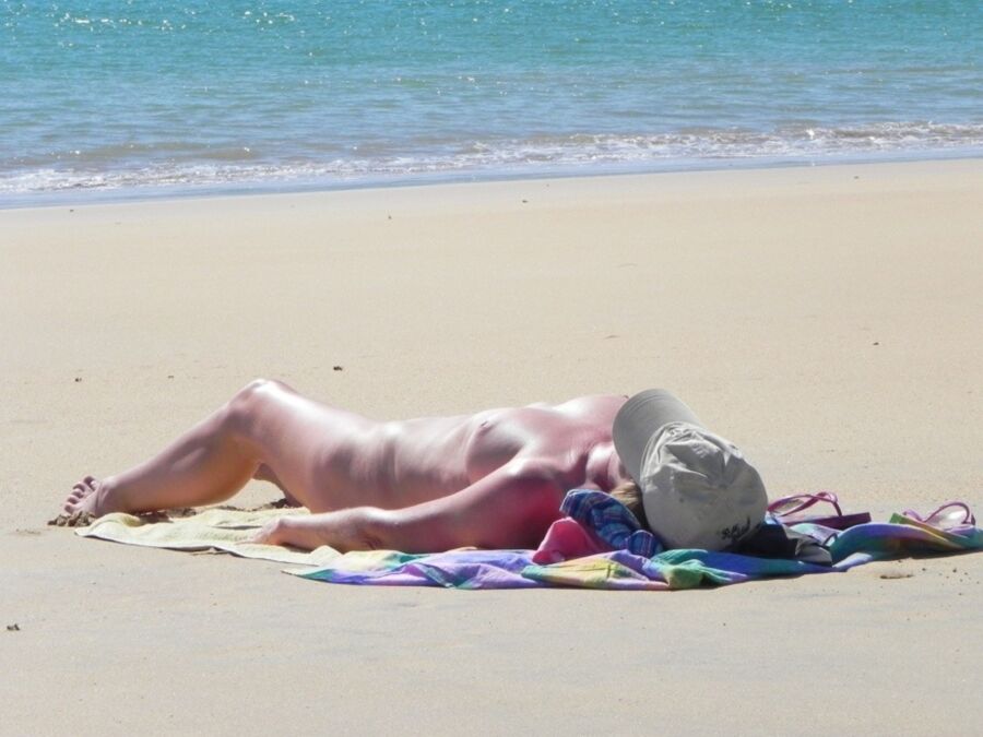 Free porn pics of Wife naked on the beach 2 of 13 pics
