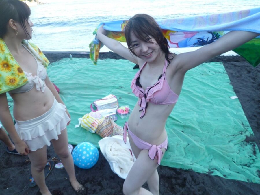 Free porn pics of Japanese Bikini Teens  1 of 27 pics