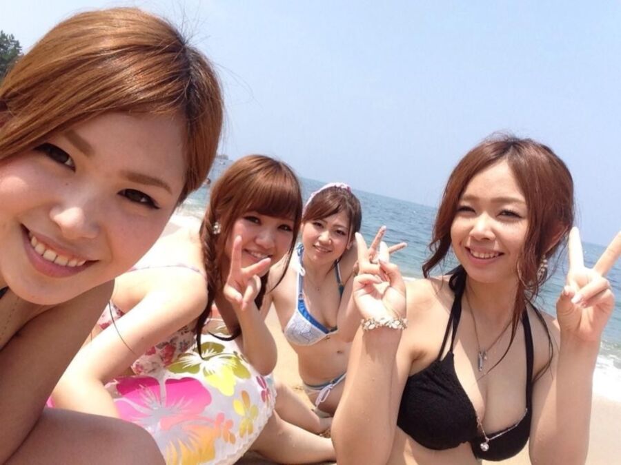Free porn pics of Japanese Bikini Teens  9 of 27 pics
